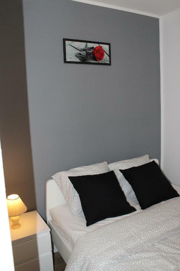 Apartament Fibra Aroma Ρίμπνικ Εξωτερικό φωτογραφία